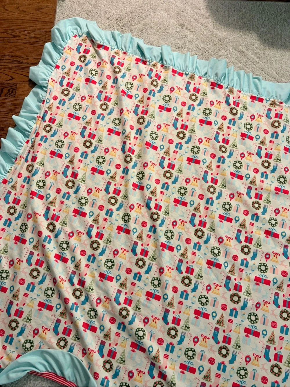 SweetHoney Holiday blanket